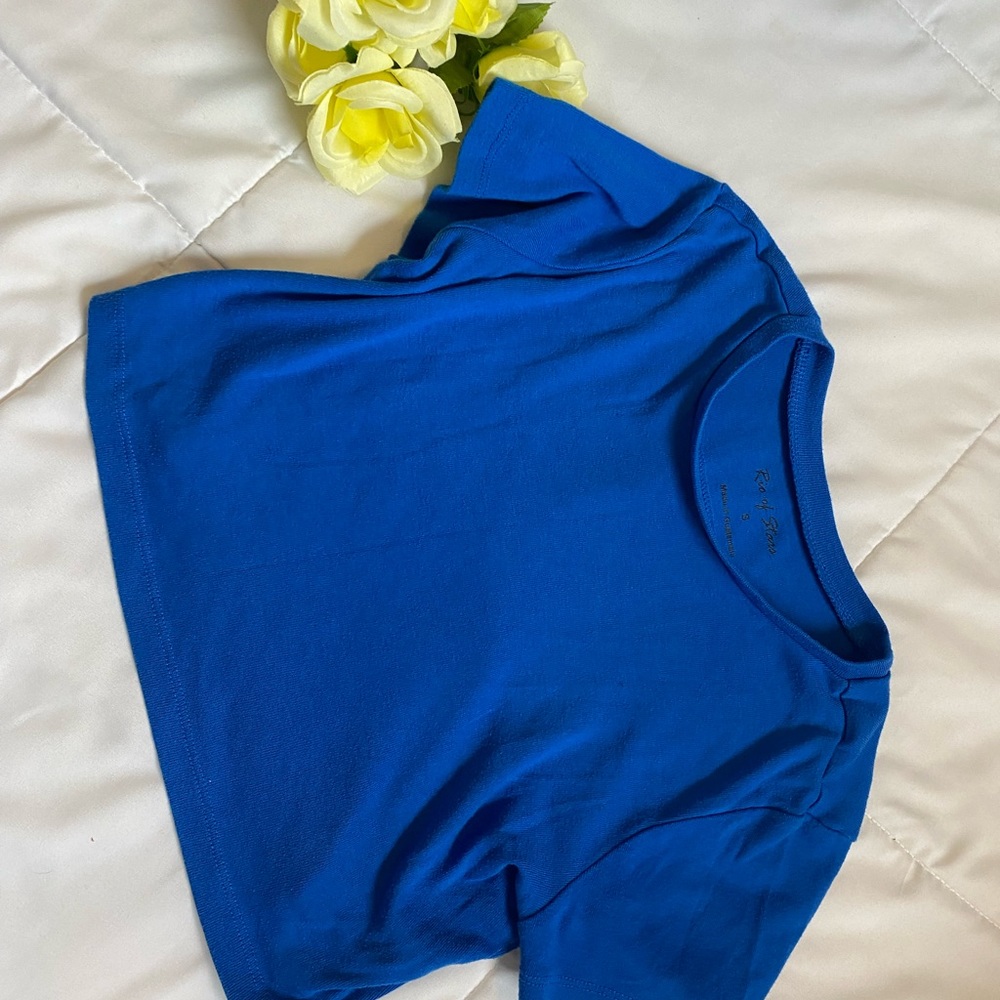 Río of stars, size small, blue crop top